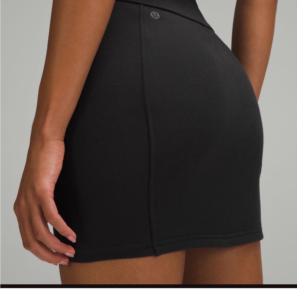 Lululemon Athletica Scuba HR  Black Mini Skirt 🔥sexy fit🔥